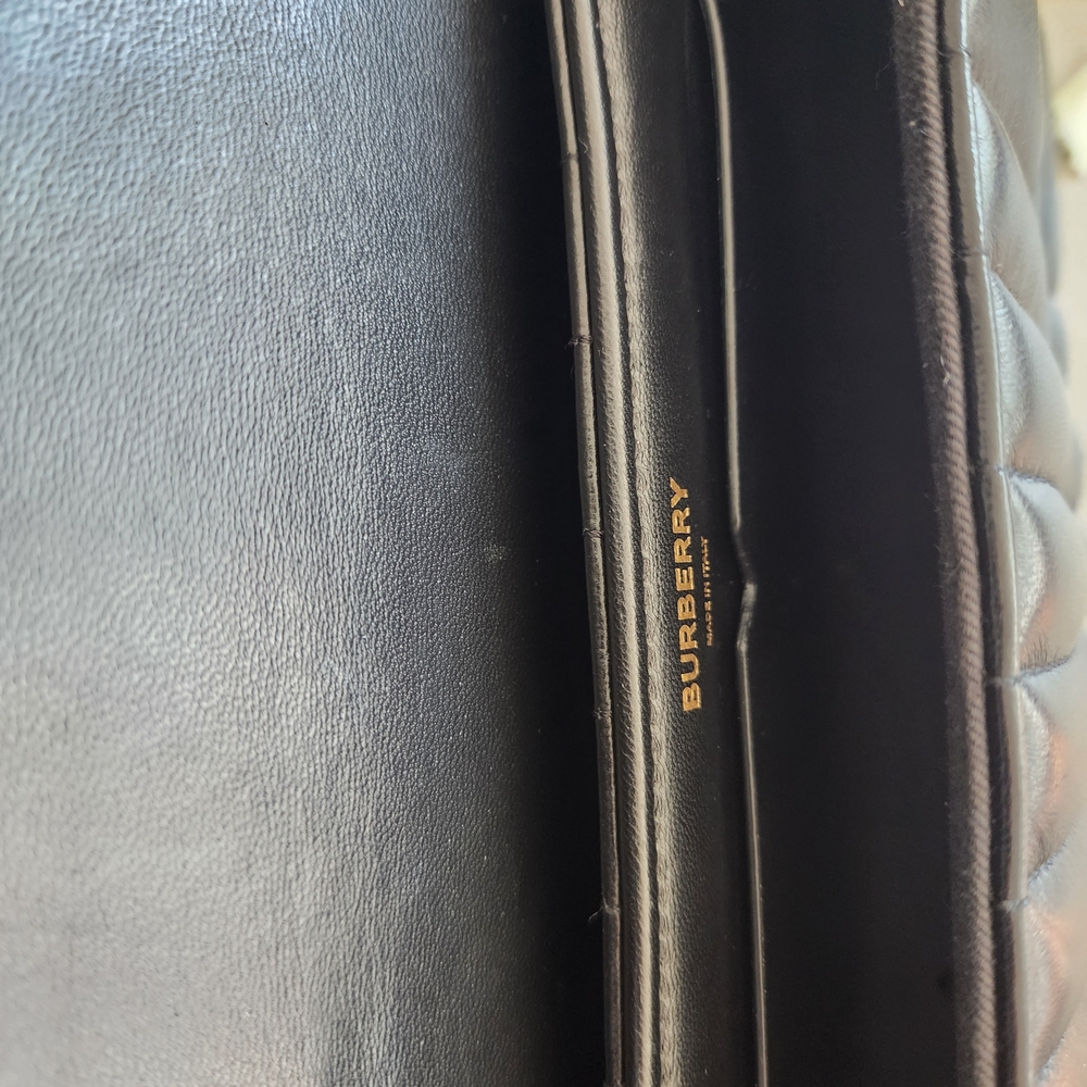 Catherine  Burberry Black Quilted Leather Bag with Gold Details - Picture 5 of 6